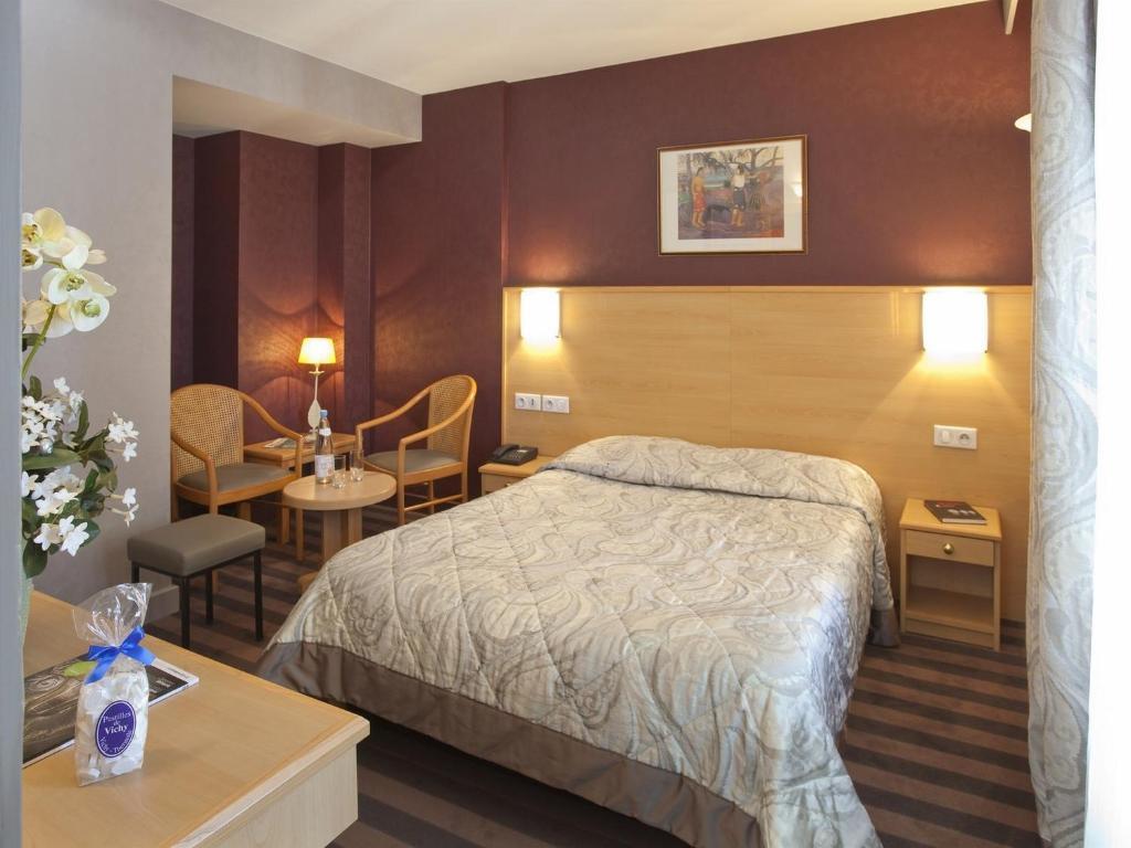 Hotel Chambord Vichy Zimmer foto